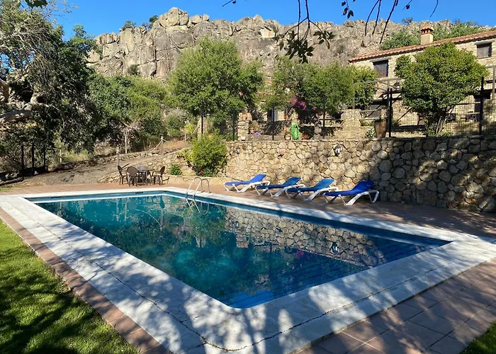 Virgen De La Cabeza Villa *