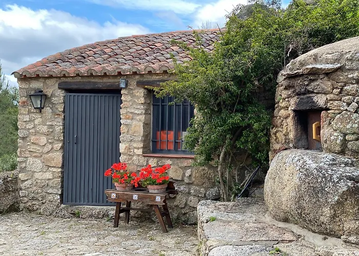 Virgen De La Cabeza Villa *